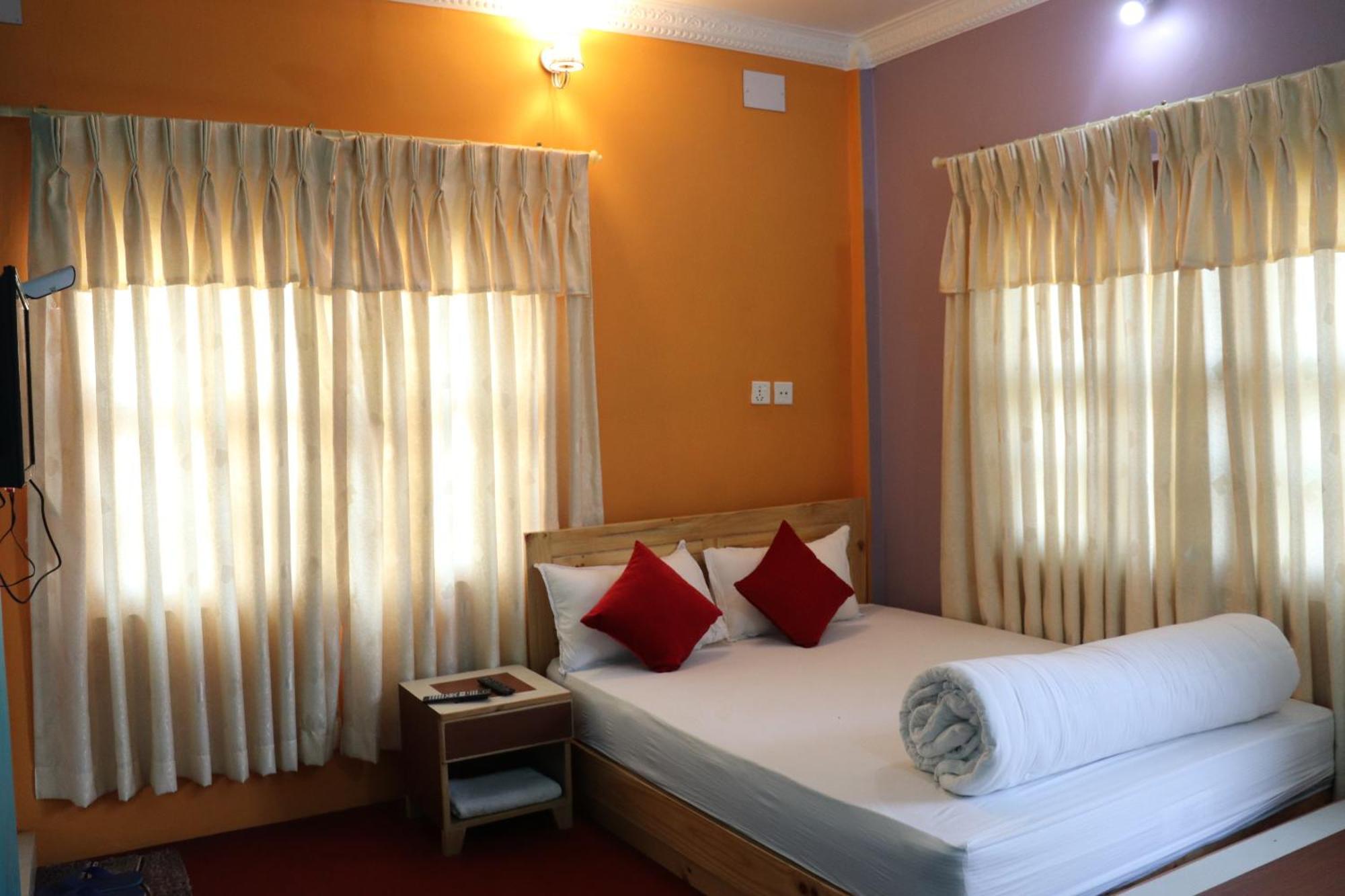 Hotel Young'S Stupa Ranipauwa Luaran gambar