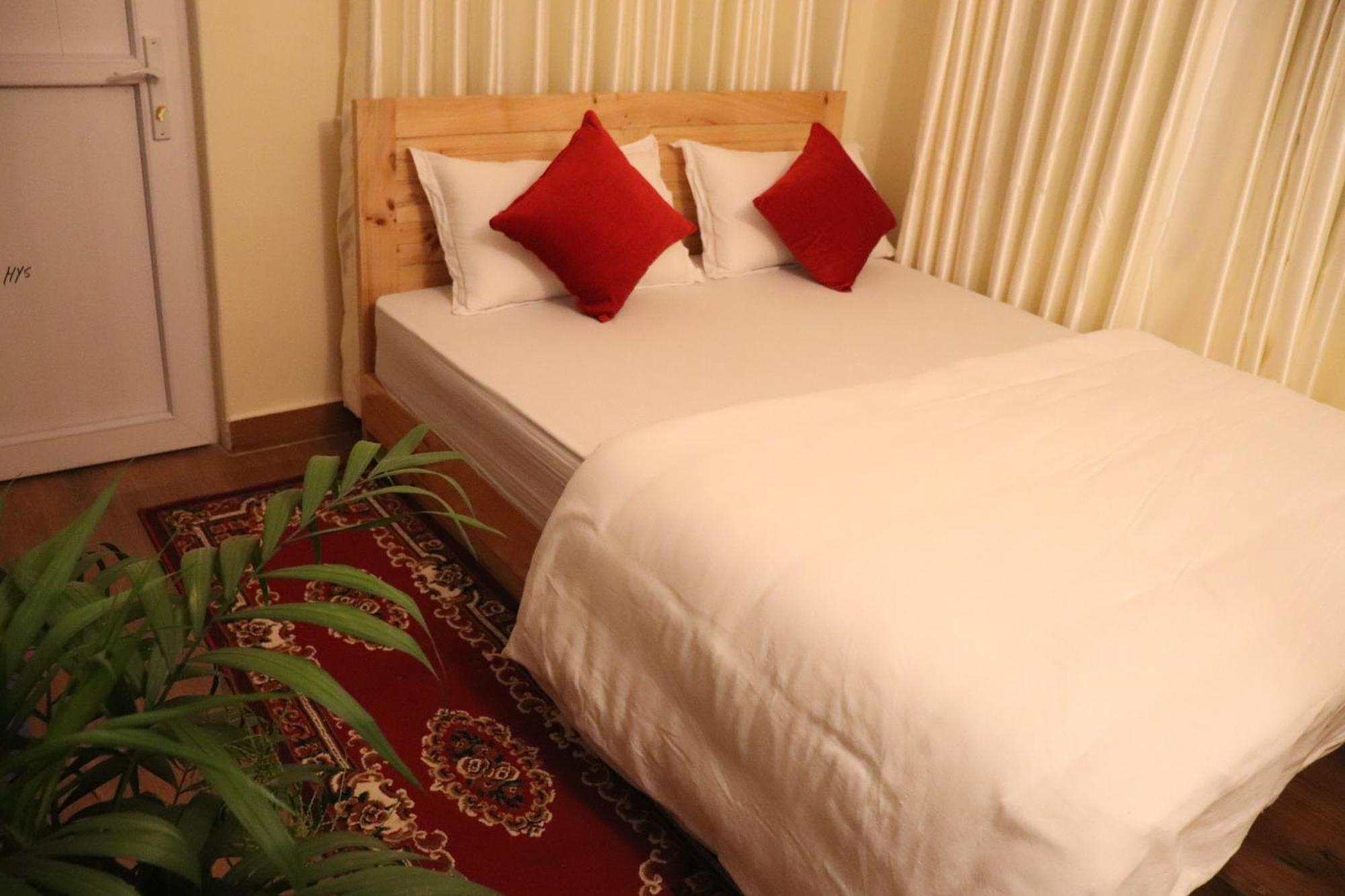Hotel Young'S Stupa Ranipauwa Luaran gambar
