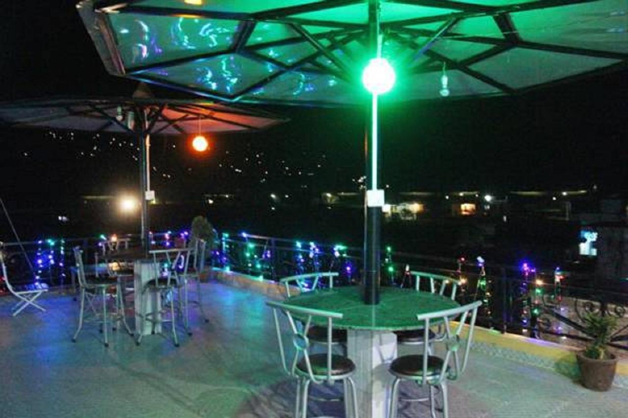 Hotel Young'S Stupa Ranipauwa Luaran gambar